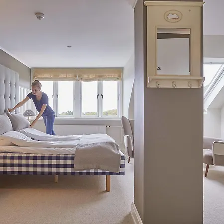 Gilleleje Badehotel ホテル ジルレジェ